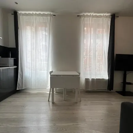 Location Near The Sacre-coeur Apartment Paris